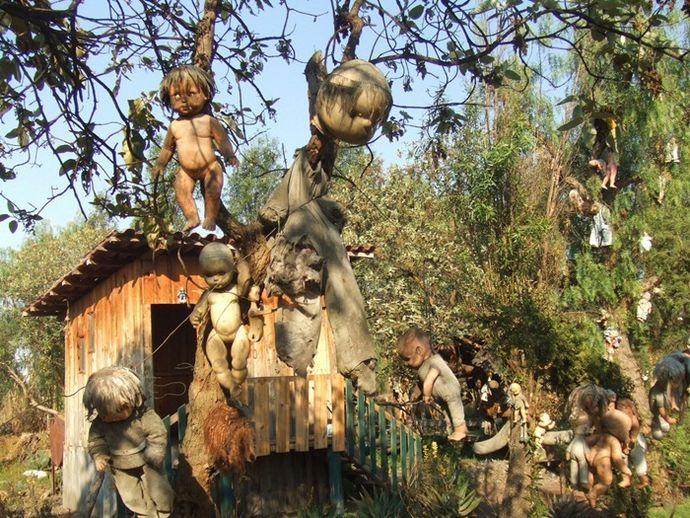 Island of the Dolls, Mexico